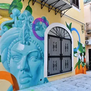 Cortile Dei Giusti - Combo Italie