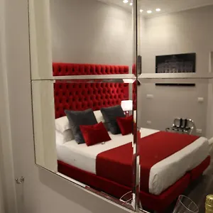 millina-suites-in-navona.it-romehotels.com/